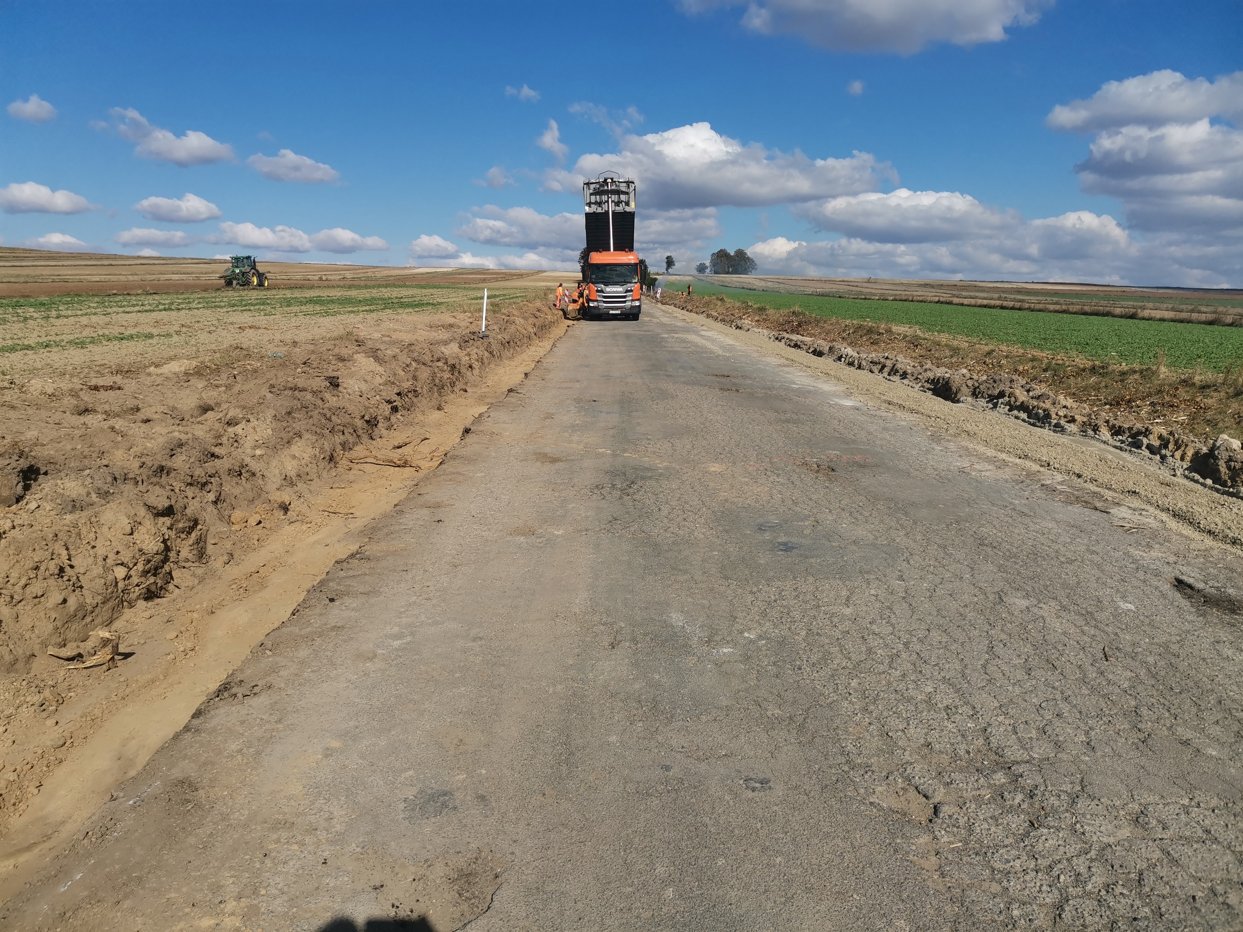 Rozpoczęcie robót związanych z rozbudową drogi powiatowej nr 3109L Płonka - Bzowiec